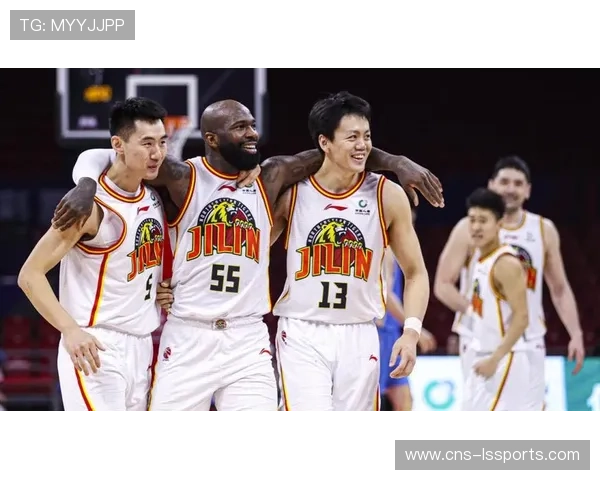 吉林主场气势如虹,姜伟泽三分雨浇灭新疆反扑势头